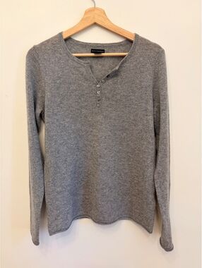 Mercer & Madison 100% Cashmere Gray Henley Sweater Women’s Medium Soft Knit